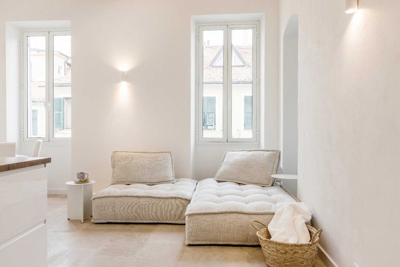 White-Oneglia-1@2x White-Oneglia-1@2x